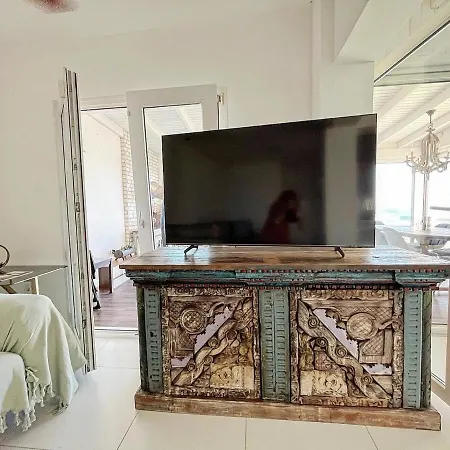 Exclusive Luxury With Panoramic Sea View